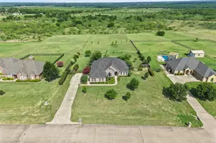 1243 Chartres, Oak Ridge, TX 75142 - Photo 33