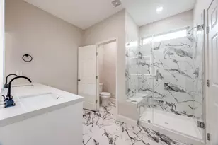 1704 Kings Ln, Commerce, TX 75428 - Photo 13