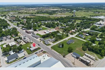 190 N Main Street, Rhome, TX 76078 - Photo 13