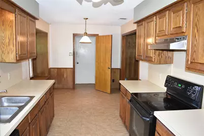 2025 Espinosa Drive, Carrollton, TX 75010 - Photo 11