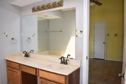 2025 Espinosa Drive, Carrollton, TX 75010 - Photo 17