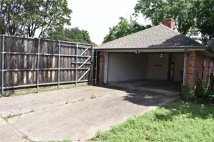 2025 Espinosa Dr, Carrollton, TX 75010 - Photo 23