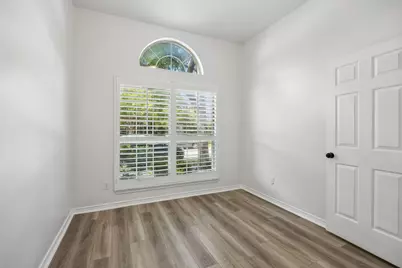 8608 Mill Creek Road, Irving, TX 75063 - Photo 5