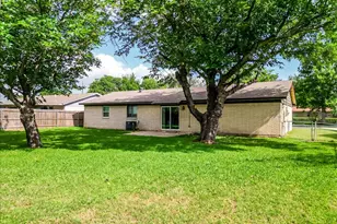 6605 Summertime Ln, Watauga, TX 76148 - Photo 33