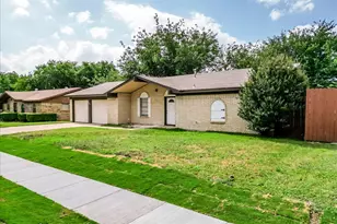 6605 Summertime Ln, Watauga, TX 76148 - Photo 3