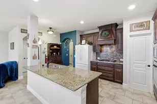 1385 Litchfield Ln, Burleson, TX 76028 - Photo 11