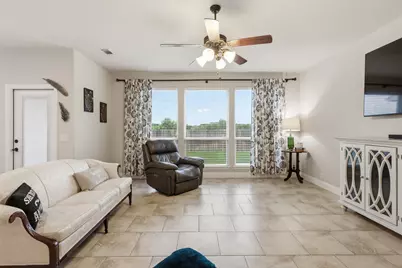 1385 Litchfield Lane, Burleson, TX 76028 - Photo 17