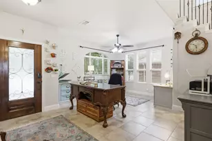 1385 Litchfield Ln, Burleson, TX 76028 - Photo 3