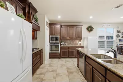 1385 Litchfield Lane, Burleson, TX 76028 - Photo 11