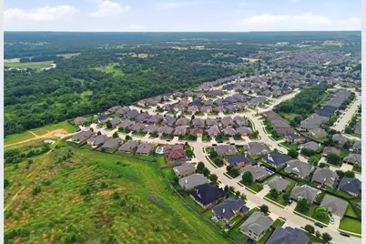1385 Litchfield Lane, Burleson, TX 76028 - Photo 39