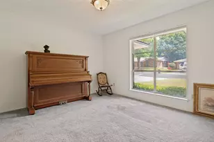 1121 Billie Ruth Ln, Hurst, TX 76053 - Photo 13