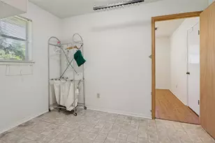 1121 Billie Ruth Ln, Hurst, TX 76053 - Photo 15