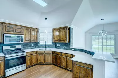 3101 Angle Avenue, Fort Worth, TX 76106 - Photo 9