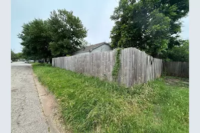 2100 Brown Street, Wichita Falls, TX 76309 - Photo 17
