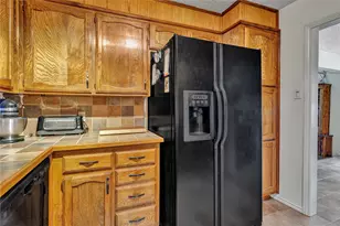 3108 NE 11th St, Mineral Wells, TX 76067 - Photo 15