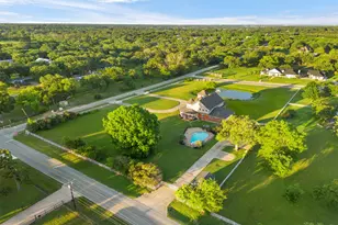 5200 Hopper Rd, Burleson, TX 76028 - Photo 9
