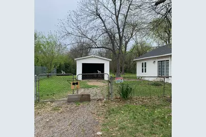 1005 Wolfe City Drive, Greenville, TX 75401 - Photo 15