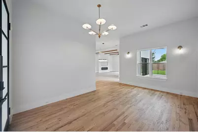 1224 S Pine Street, Grapevine, TX 76051 - Photo 3