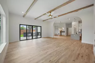 1224 S Pine St, Grapevine, TX 76051 - Photo 7