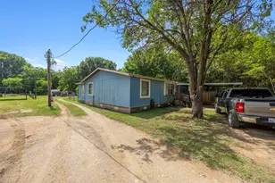 107 Syble Jean Dr, Burleson, TX 76028 - Photo 3