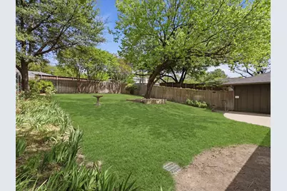 8630 Mediterranean Drive, Dallas, TX 75238 - Photo 37
