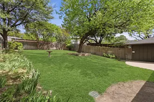 8630 Mediterranean Dr, Dallas, TX 75238 - Photo 37