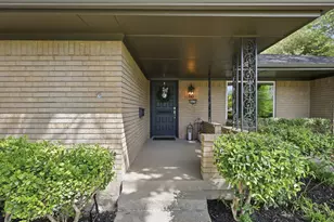 8630 Mediterranean Dr, Dallas, TX 75238 - Photo 3