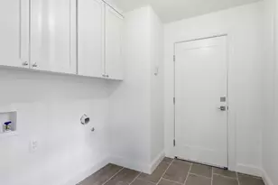 8630 Mediterranean Dr, Dallas, TX 75238 - Photo 33