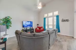 7807 Links Dr, Arlington, TX 76001 - Photo 5