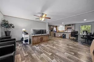 101-107 Syble Jean Dr, Burleson, TX 76028 - Photo 5