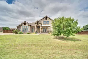 8611 Mattie Ln, Waxahachie, TX 75167 - Photo 3