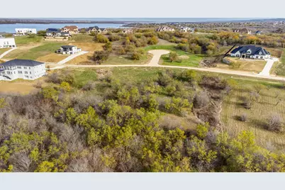 1219 Preserve Boulevard, Grand Prairie, TX 75104 - Photo 9
