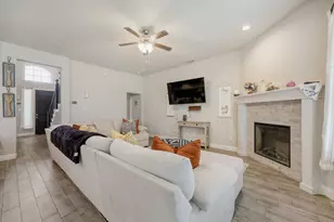 422 Milligan Dr, Midlothian, TX 76065 - Photo 5