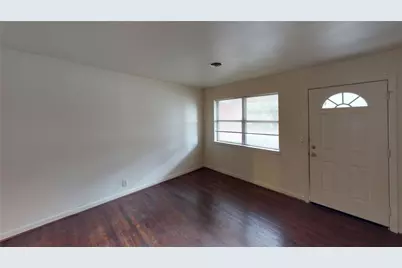 1705 Crescent Street, Denton, TX 76201 - Photo 3