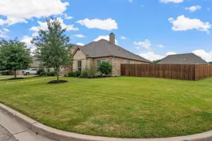 1013 Steamboat Dr, Hewitt, TX 76643 - Photo 5