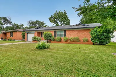 1008 Zelda Drive, Hurst, TX 76053 - Photo 3