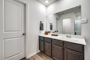 13105 Dawson Dr, Providence Village, TX 76227 - Photo 11