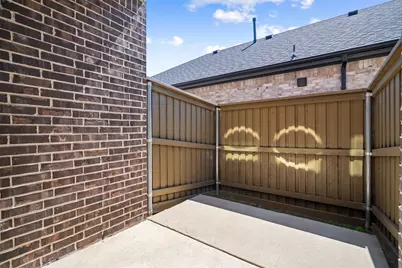 2001 Olivereta Drive, Little Elm, TX 75068 - Photo 31