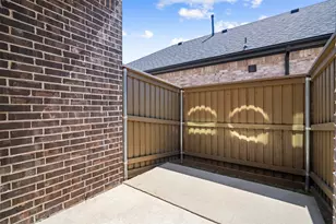 2001 Olivereta Dr, Little Elm, TX 75068 - Photo 31