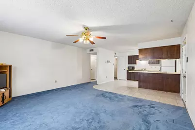 122 Cimarron Lane, Arlington, TX 76014 - Photo 9