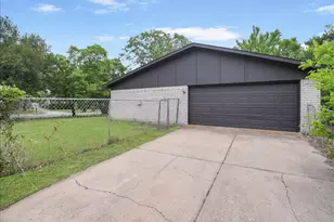 7101 Hardwood Trail, Dallas, TX 75249 - Photo 27