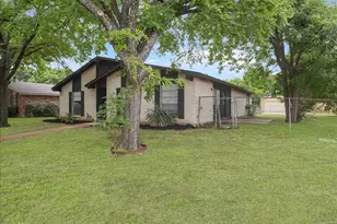 7101 Hardwood Trail, Dallas, TX 75249 - Photo 3