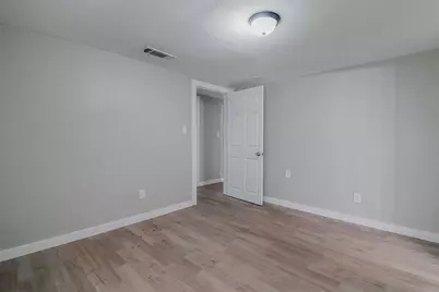 627 E Pacific Street, Sherman, TX 75090 - Photo 21