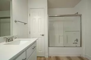 1100 Calico Ln, Arlington, TX 76011 - Photo 13