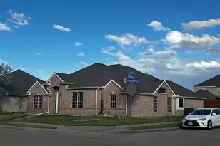 3844 Gillespie Dr, Carrollton, TX 75010 - Photo 3