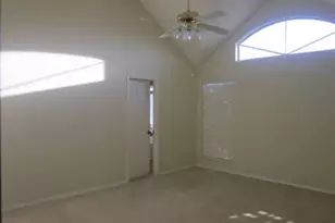 3844 Gillespie Dr, Carrollton, TX 75010 - Photo 5
