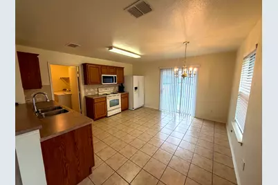2201 Southridge Lane, Sherman, TX 75092 - Photo 7