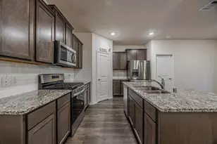 1010 Branding Iron Ln, Princeton, TX 75407 - Photo 7