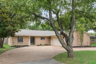 2697 Poplar Drive, Flower Mound, TX 75028 - Photo 3