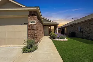 14033 Earlham St, Pilot Point, TX 76258 - Photo 21